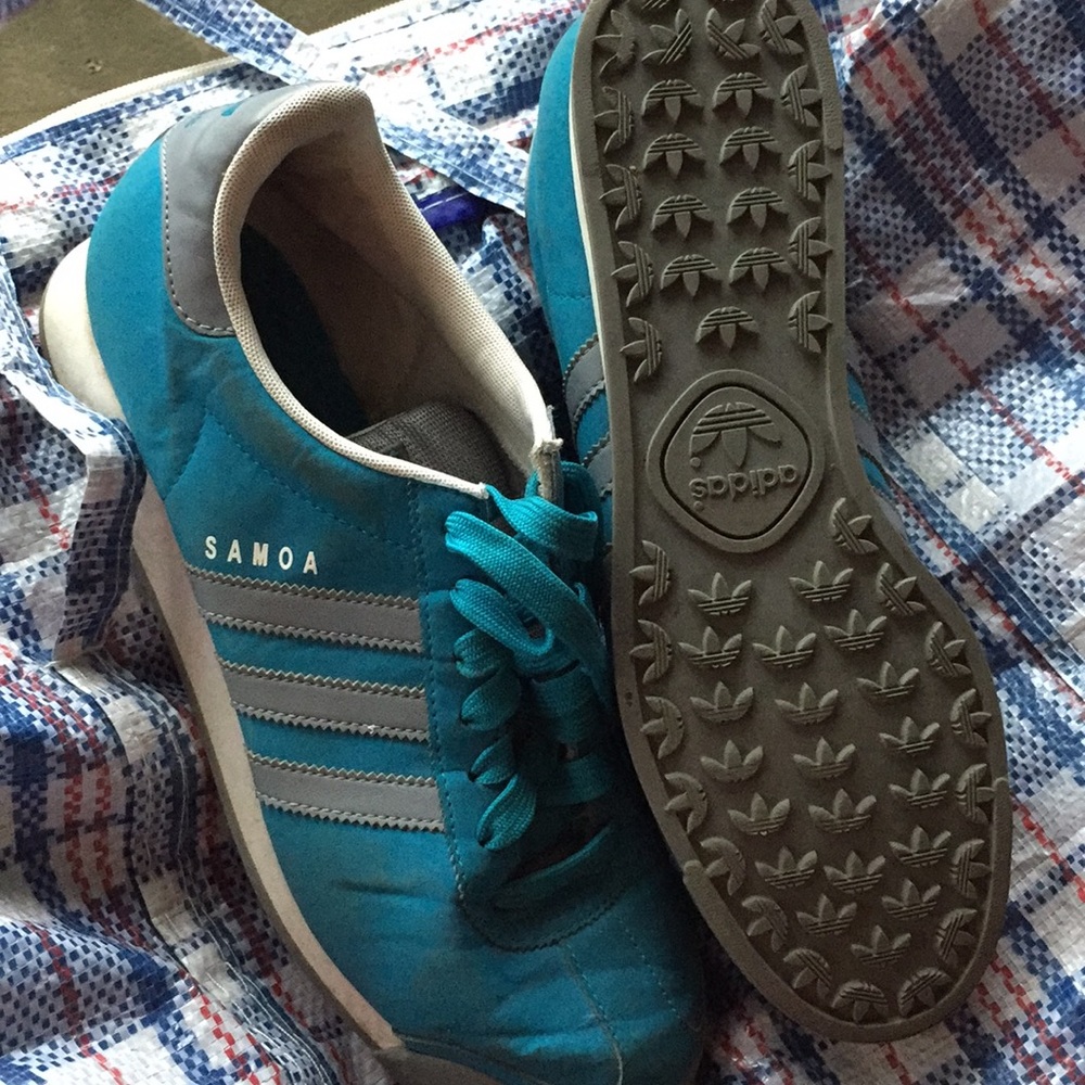 Teal adidas , make offer